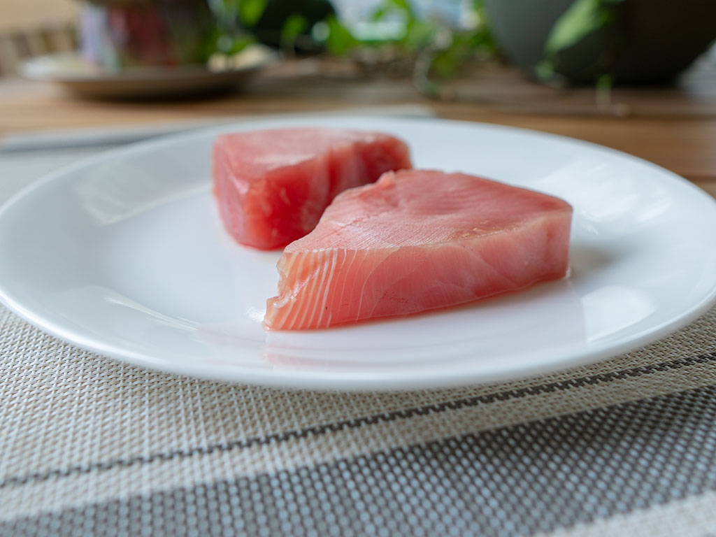 Walmart Premium Ahi Tuna Steaks defrosted side view