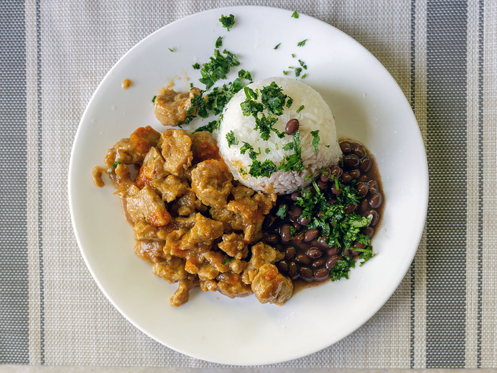 Tofu rice and beans with Hak's One Pot Cooking Sauce Caribbean Jerk