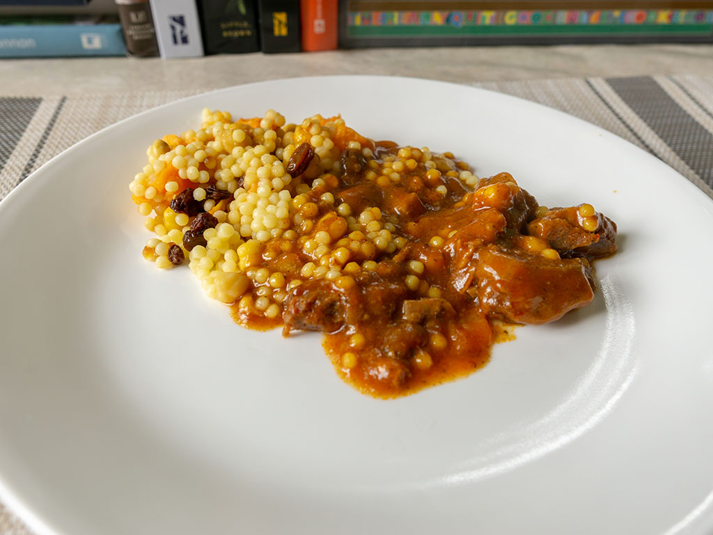 Lean Cuisine Marketplace Moroccan-Style Spiced Beef - cooked and plated side view
