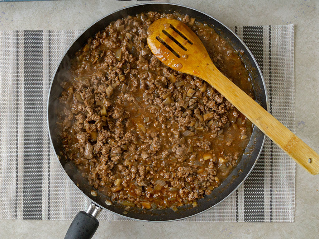 British beef and onion pie - cooked filling