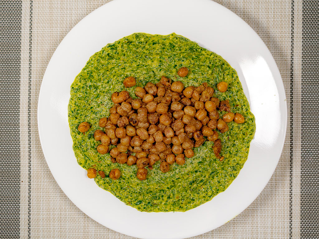 Saag with chickpeas