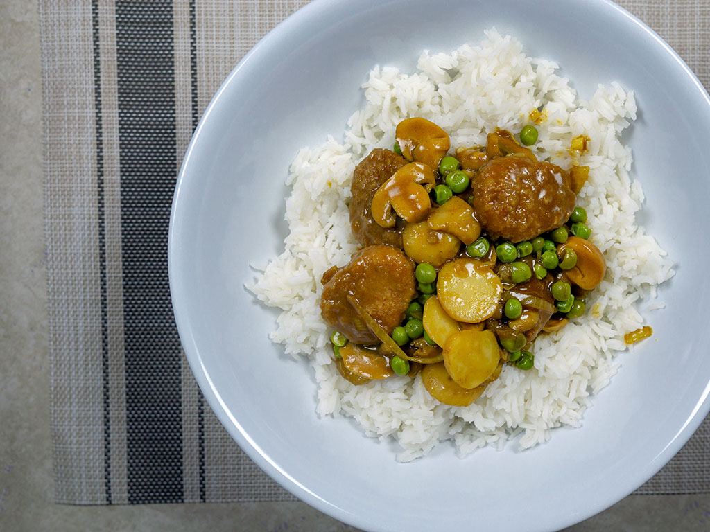 Curry chicken bites with House Foods Kokomaru Curry