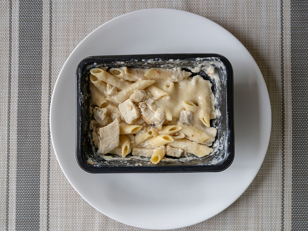 Three Bridges Chicken Penne Alfredo - whats in the box