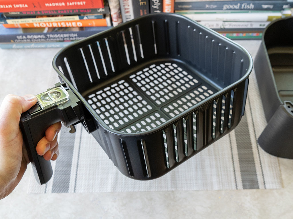 Cosori Air Fryer internal basket