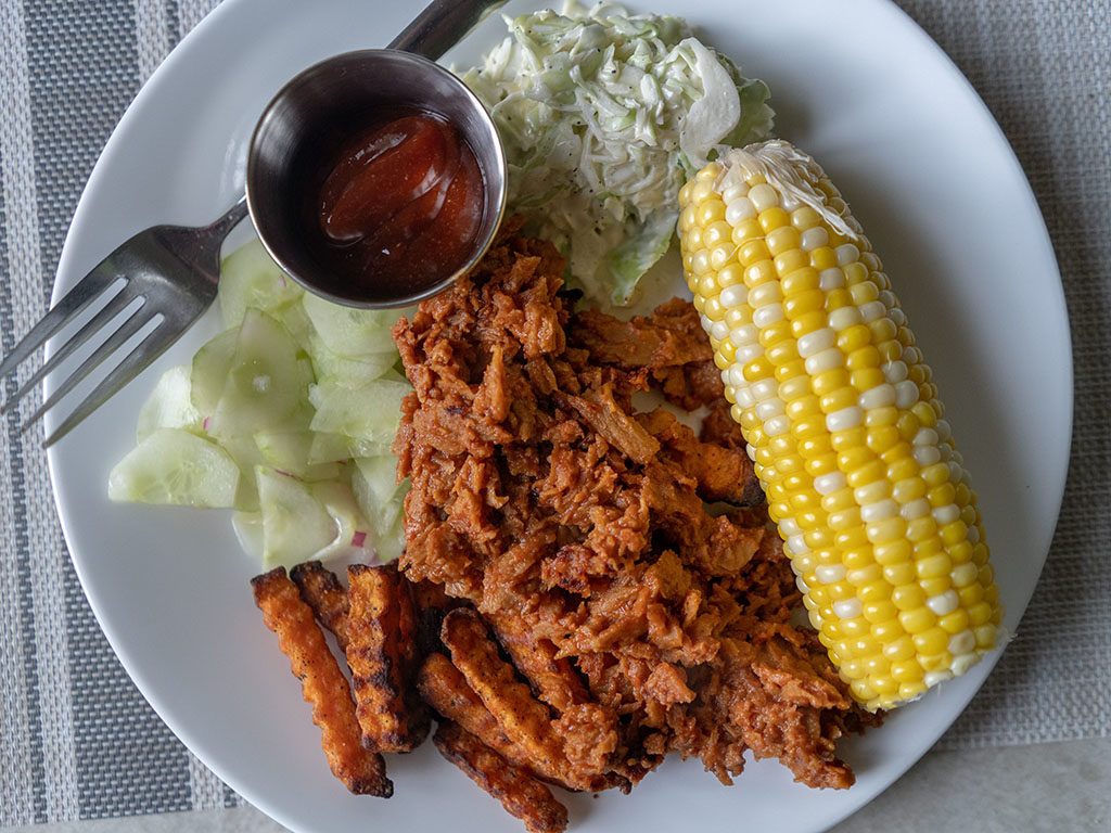 No Evil Foods Pulled Pork BBQ - BBQ plate top view