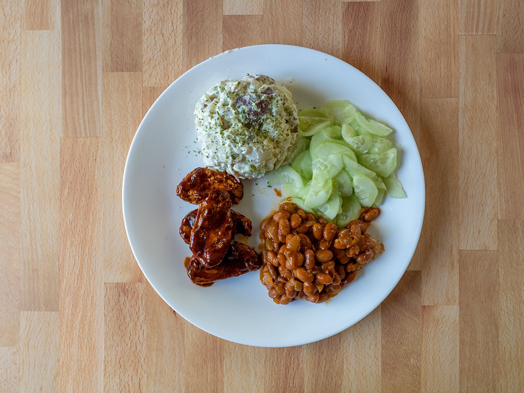 Gardein Sweet And Tangy Barbecue Wings BBQ plate