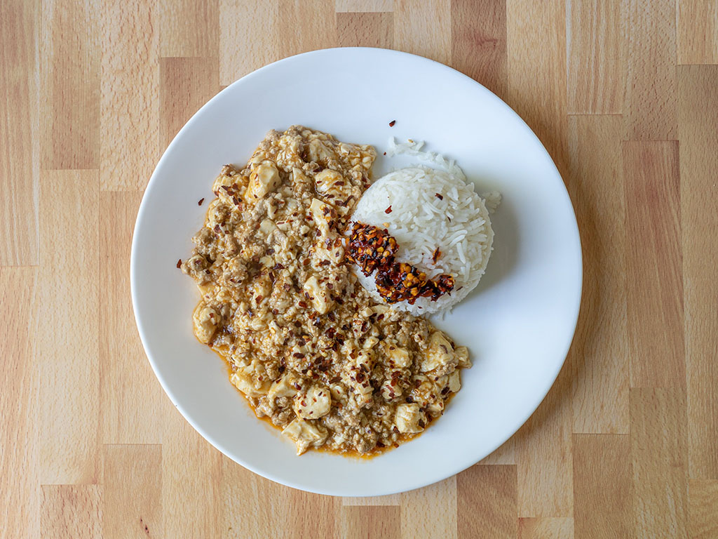 House Foods Chinese Mabo Tofu Sauce with tofu and pork